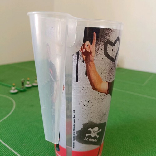Plastic beer mug 0.5 liters St.Pauli Bundesliga new