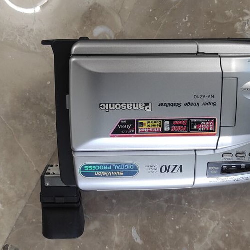 Panasonic NV-VZ10 Vintage Video Camera Like New