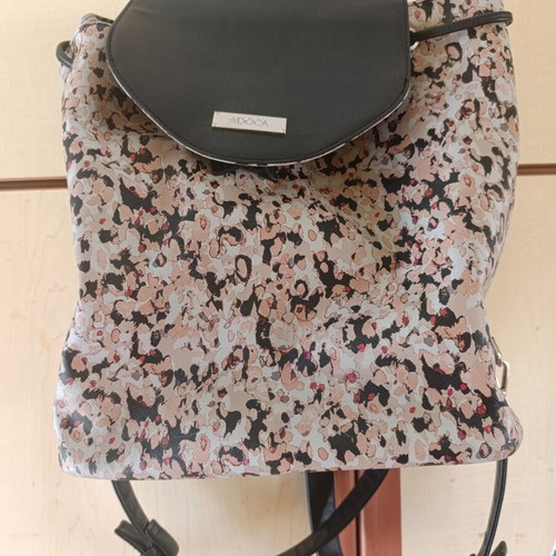 Doca backpack bag like new, black and multicolor