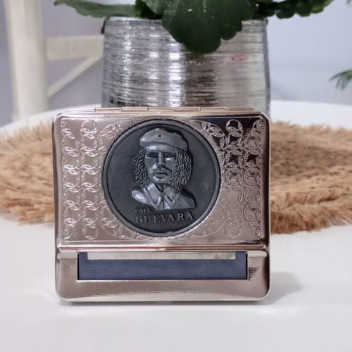Vintage metal tobacco case like new with embossed design
