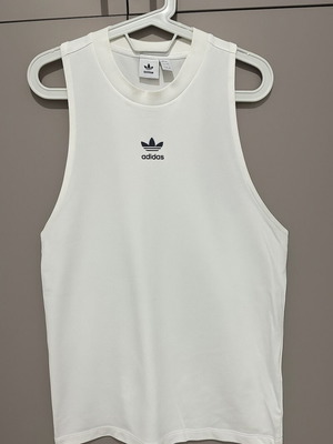 Adidas Original White Sleeveless Shirt like new, size M 38