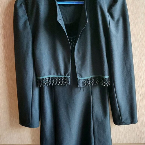 Dress and short jacket set like new, black, size Medium