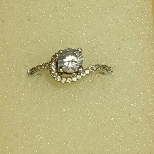 Silver solitaire ring 925, delicate design
