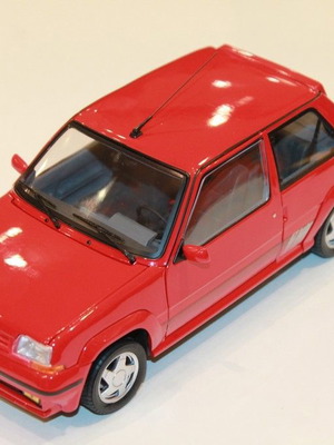 Renault 5 GT Turbo μινιατούρα 1/18 καινούργια με λεπτομέρεια