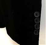  Μαύρο ανδρικό σακάκι μαζί με πουκάμισο