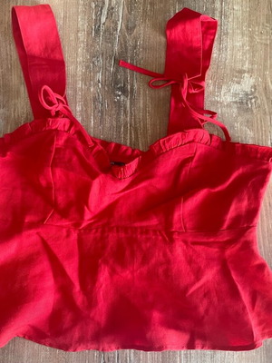 Zara top red like new