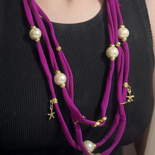 Handmade purple necklace like new