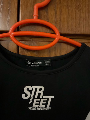 Stradivarius fitness top like new