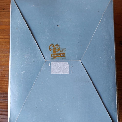 Vintage liqueur glasses like new with box, one glass missing