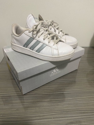 Adidas white shoes like new, size 37.5