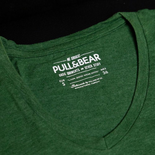 Pull & Bear green V-neck T-shirt like new, size S