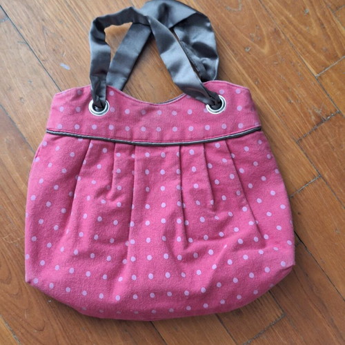 Girls' pink polka dot bag with gray satin like new