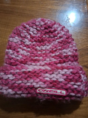 O'Neill knitted hat like new, multicolor