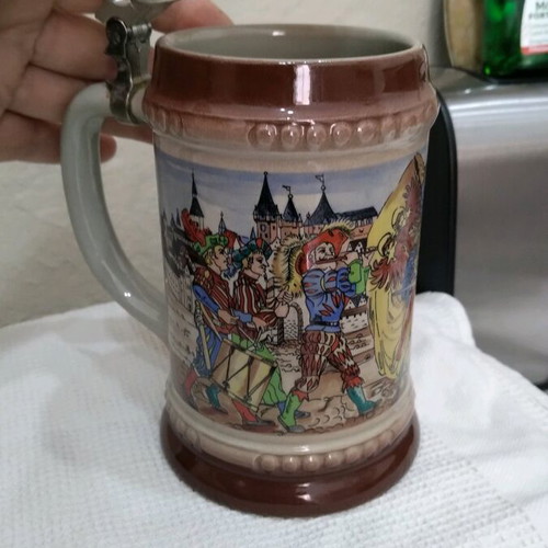 Collectible beer stein 1/5 liter German ceramic like new