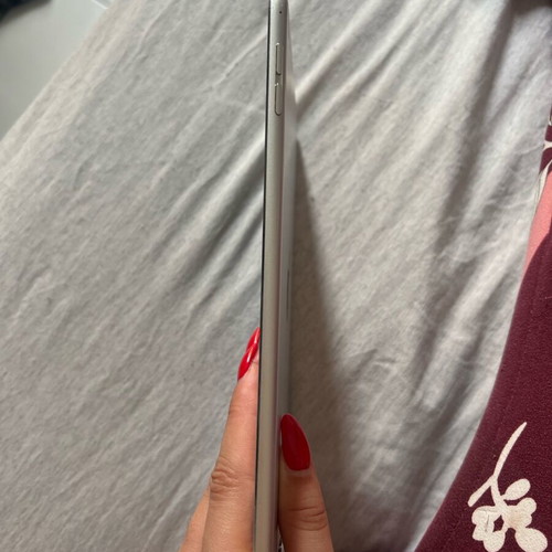 iPad 4 mini like new, fully functional and barely used