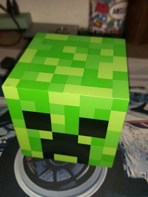 Minecraft lamp like new with sound and light, Creeper sound effect