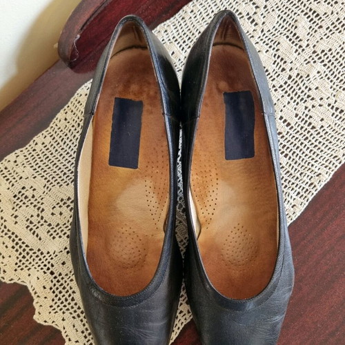 Leather orthopedic pumps used with heel size 39, black