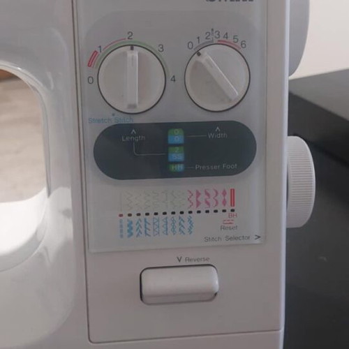 Janome My Style 22 sewing machine like new with original box