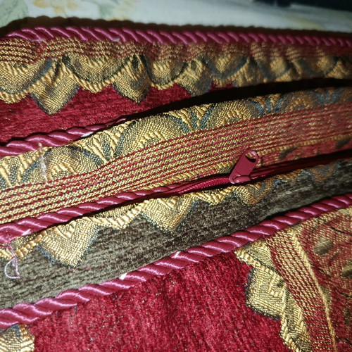 Decorative pillowcases set like new, pack of 4, vintage double-sided