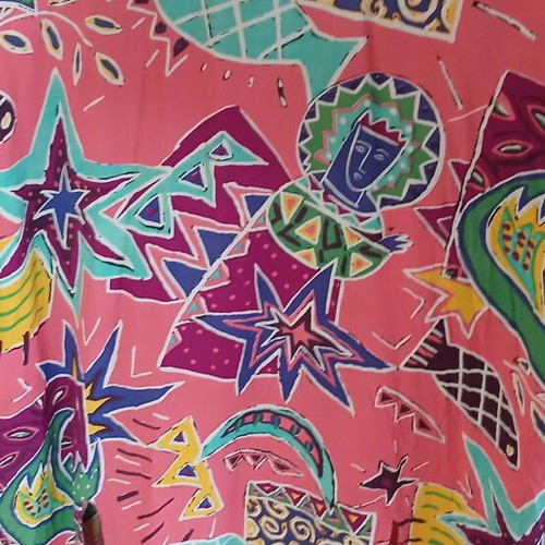 She vintage 80s/90s short-sleeve shirt, fuchsia pink with abstract geometric patterns