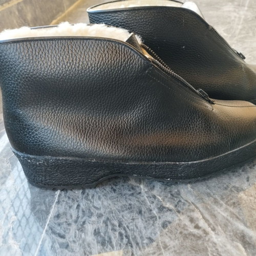 Swiss handmade men's shoes used, black, size 44.5