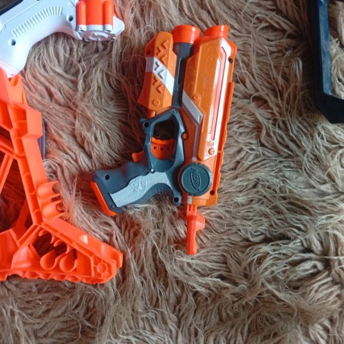 Nerf set of 4, 3 in perfect condition, red mega slightly broken