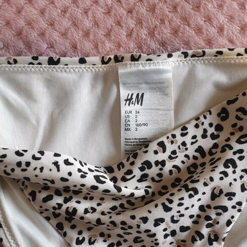 Leopard print swimsuit H&M size 34 like new
