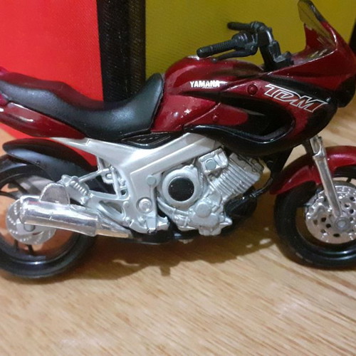 Yamaha collectible motorcycle new, piece from 2000
