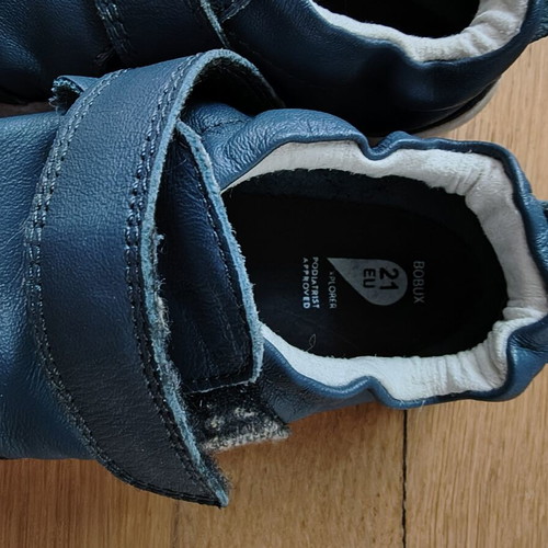 Bobux baby shoes size 21, blue leather