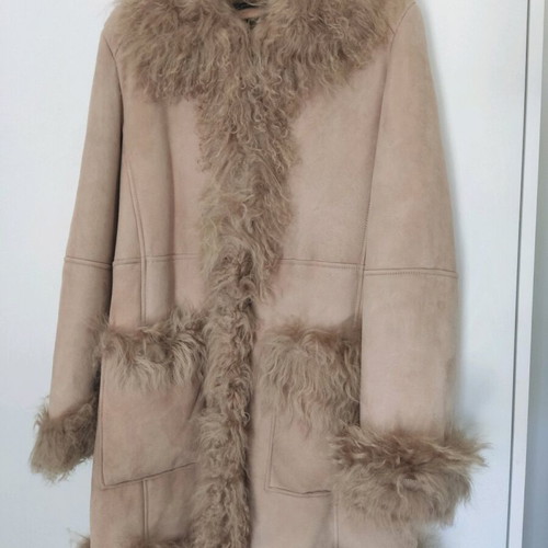 Zara natural lamb fur coat size M like new