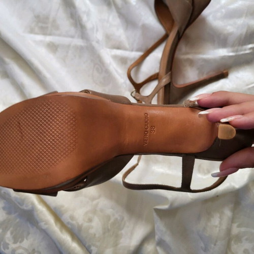 Vero Cuoio Brown Heels used, size 39