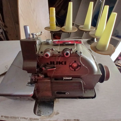 Juki tailor sewing machines like new, pack of 5
