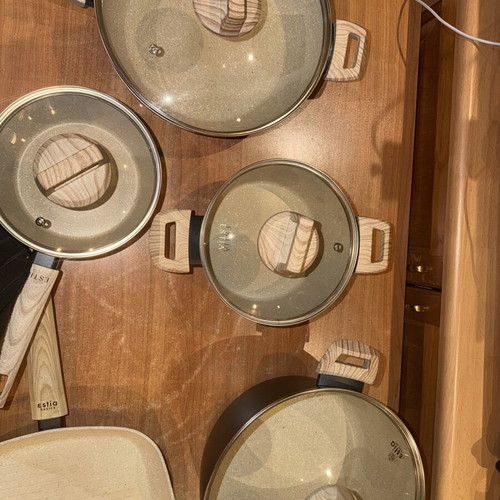 Estia cookware set of five pieces, new