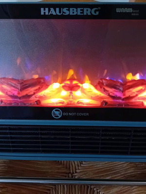 Air Heater Fireplace like new with remote control