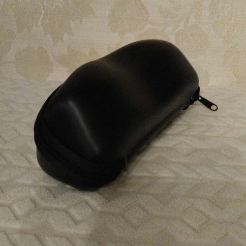 Moritz glasses case with cloth new