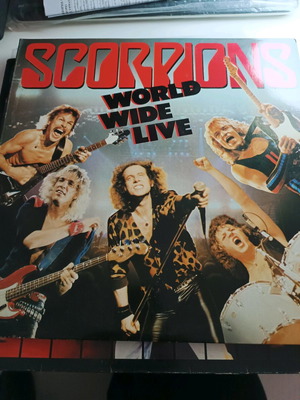 Scorpions World Wide Live διπλός LP μεταχειρισμένο ροκ άλμπουμ 33rpm