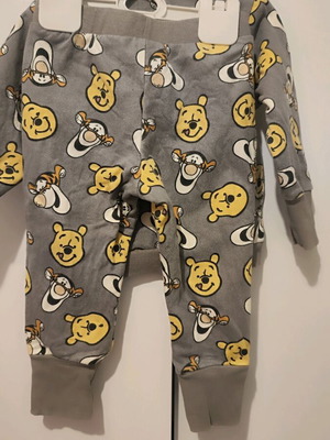 Disney set like new, size 86