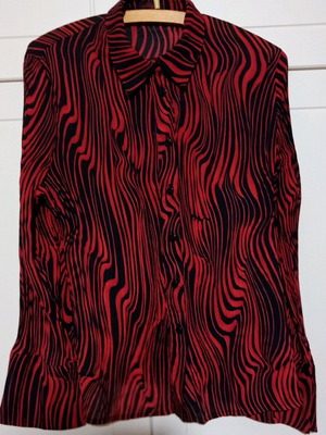 Lucifair shirt like new, red and black swirl pattern