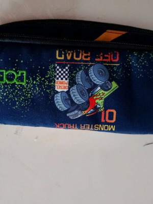 Παιδική κασετίνα Polo σαν καινούργιο με 2 θήκες