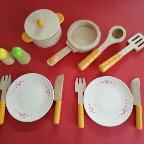 Wooden kitchen set used, 13 pieces by HAPE