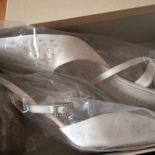 Shoes like new with rhinestones and fabric, size 39, beige