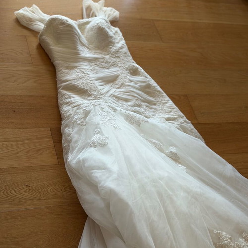 Pronovias wedding dress used, lace and French tulle, sizes 36-38