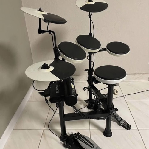 Roland TD-4KP electronic drum kit
