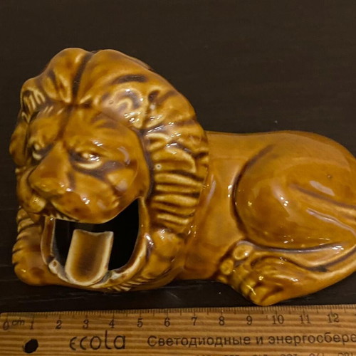 Lion Ashtray vintage brown ceramic, like new