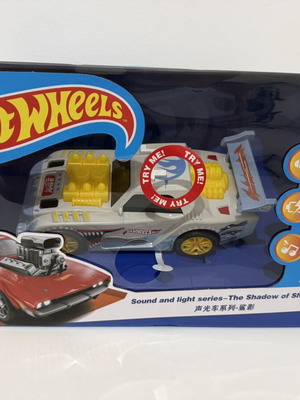 Hot Wheels car 20 cm, new
