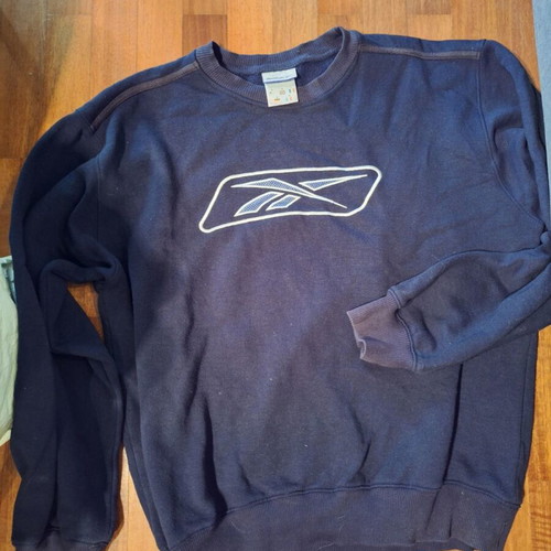 Reebok shirt size L like new