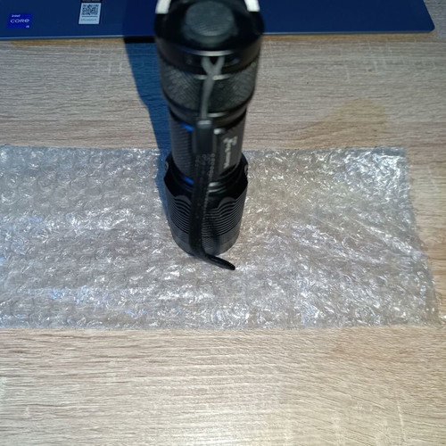 Manta Ray C8.2 XHP70.2 LED flashlight 3800lm new