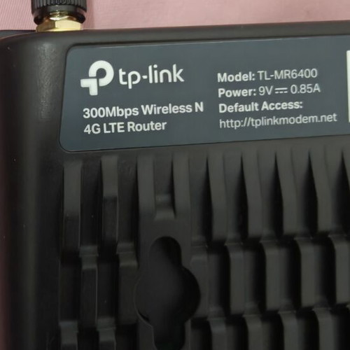 TP-LINK TL-MR6400 v3 4G router like new