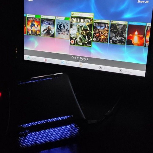Xbox 360 Late Falcon RGH3 like new with 120GB HDD and Kinect