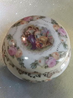 Vintage Handmade Jewelry Box from Authentic German Porcelain Erdmann Schlegelmilch